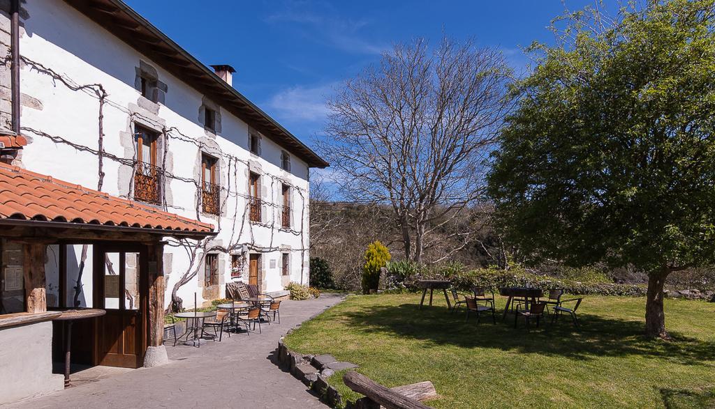 Casa Rural Restaurante Aranburu Zestoa Exteriör bild